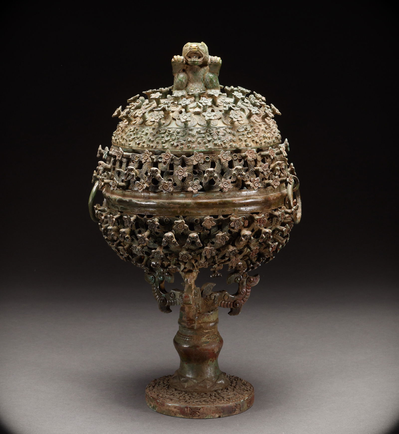 Bronze furnaces before the Ming Dynasty (1 of 12)