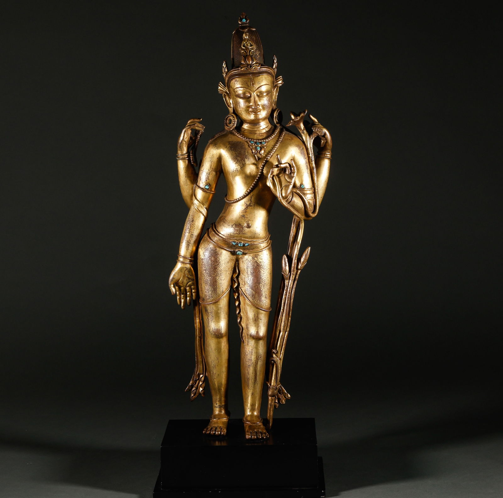 Bronze gilded Buddha statues from the Ming Dynasty (1 of 10)