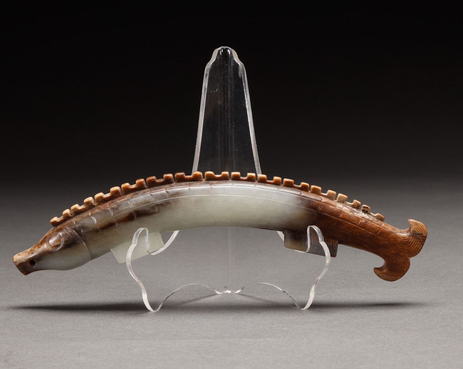 Hotan Jade Fish before the Ming Dynasty: Length: 19cm, Width: 3cm, Weight: 184g