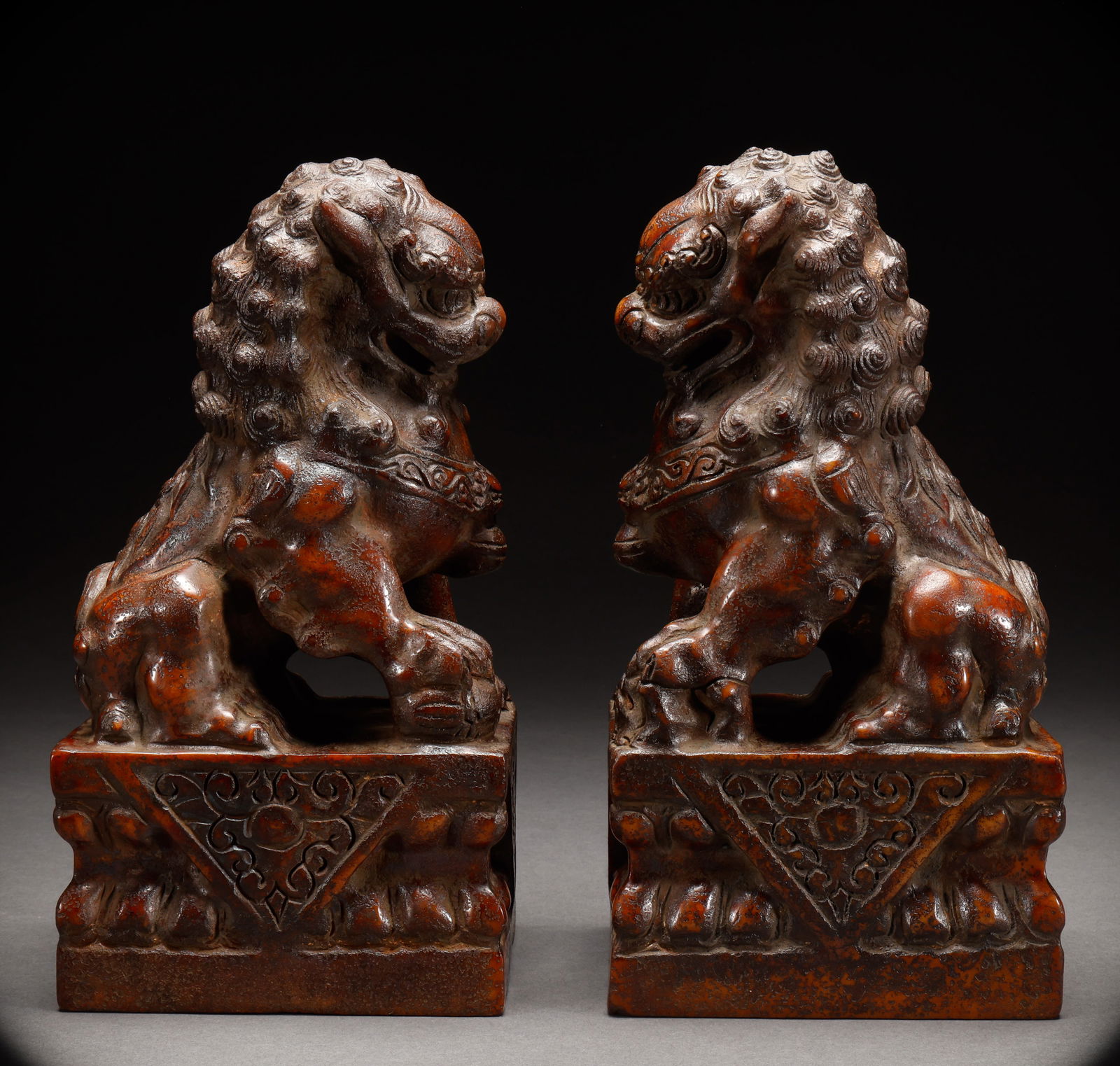 A group of Hotan Jade lions before the Ming Dynasty (1 of 15)