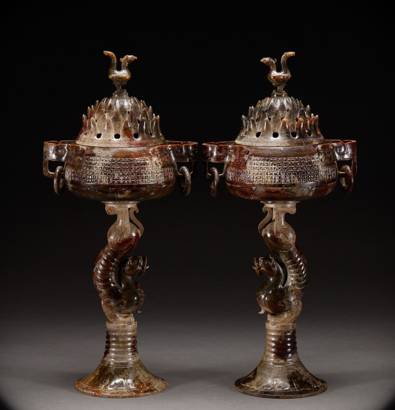 Before the Ming Dynasty, Hotan Jade had a pair of high foot fumigation furnaces (1 of 16)