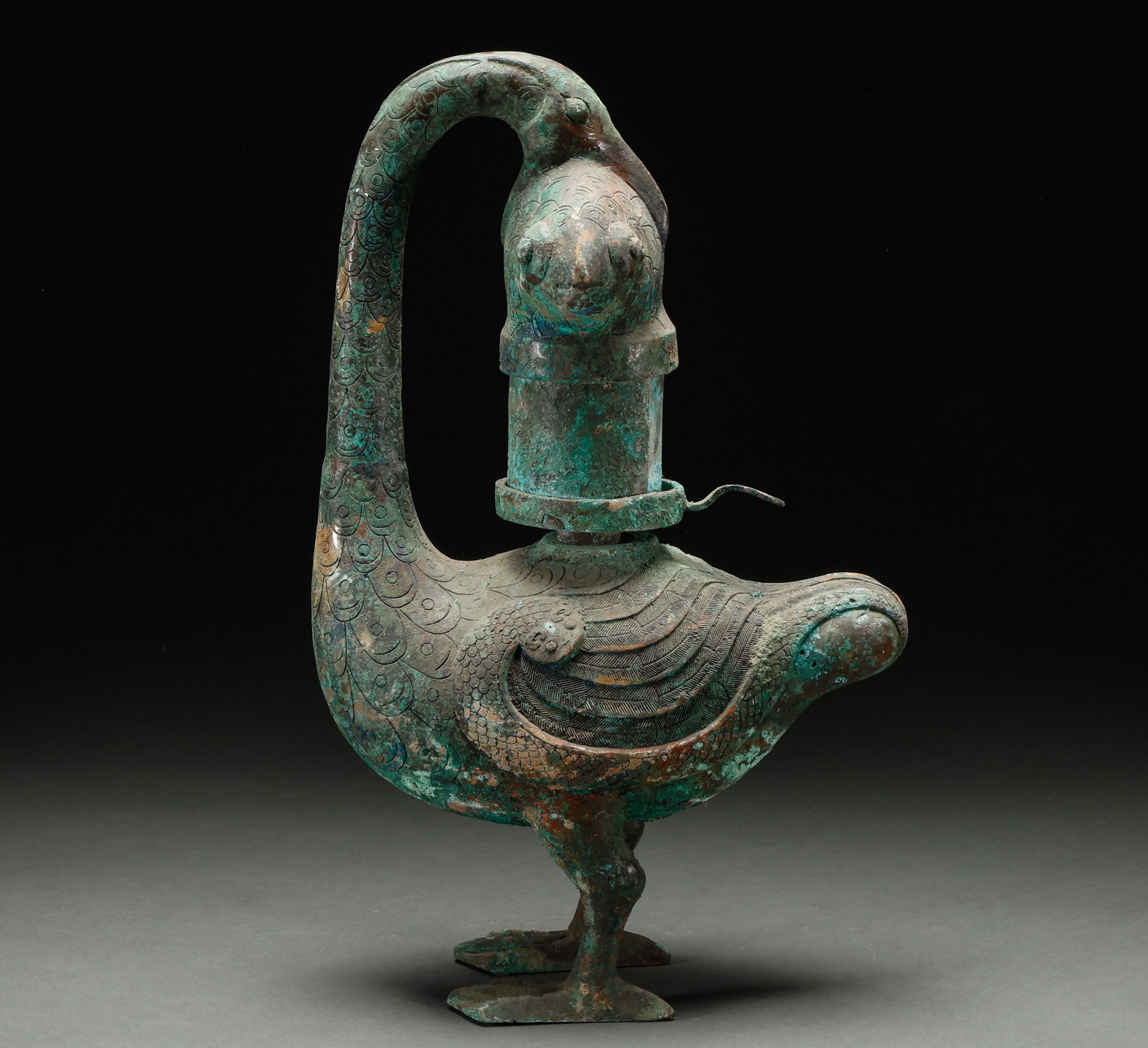 Bronze ritual vessels before the Ming Dynasty: Height: 53cm, Width: 32cm, Weight: 6438g