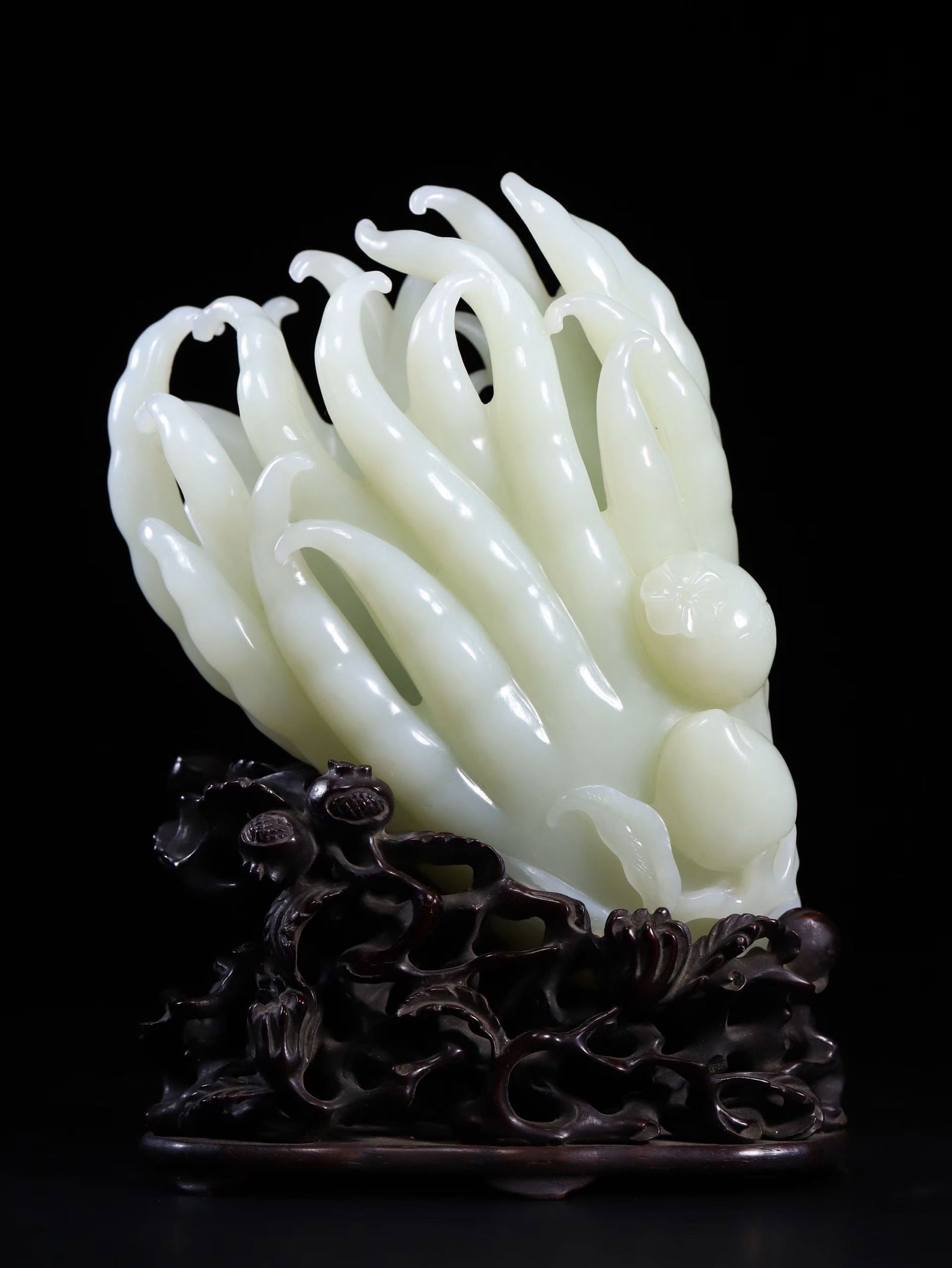 Hotan Jade Buddha's Hand in the Qing Dynasty (1 of 9)