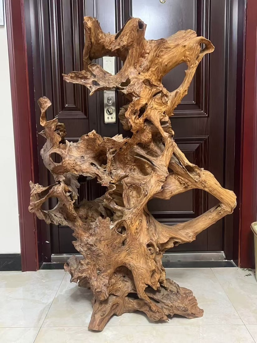 Qing Dynasty Qinan agarwood root carving (1 of 9)