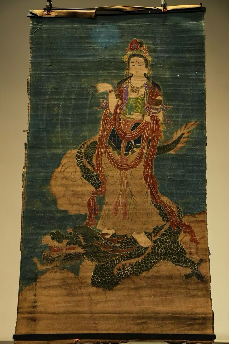 Qing Dynasty silk Guanyin Tangka (1 of 8)