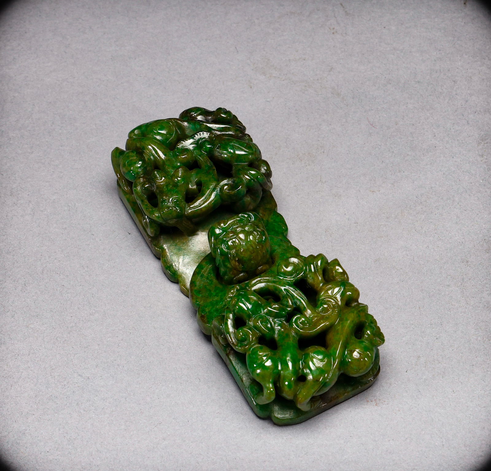 Qing Dynasty jade buckle (1 of 9)