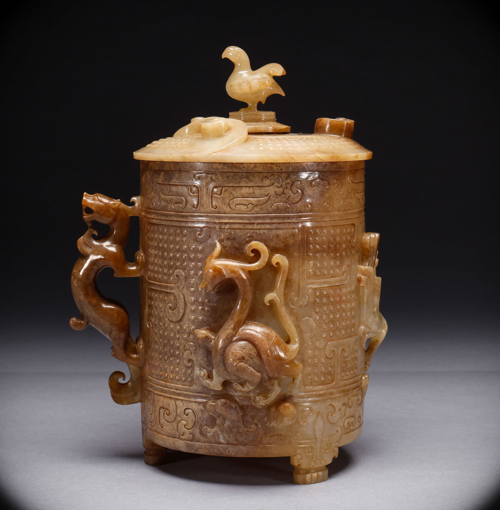 Hetian Jade Furnace before the Ming Dynasty: Height: 25cm, Width: 17cm, Weight: 1656g