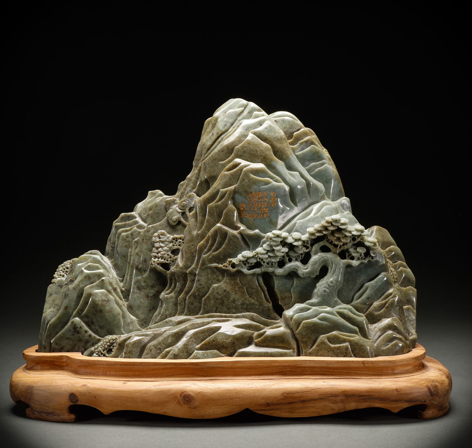 Qing Dynasty Jade Mountain: Height: 29cm, Width: 43cm, Weight: 20114g