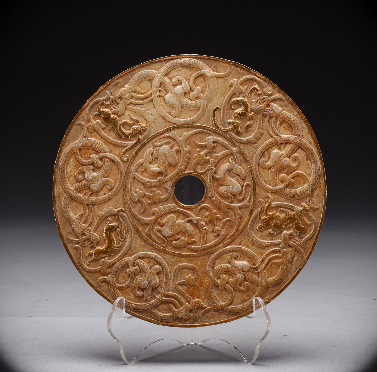 Before the Ming Dynasty, Hotan Jade was inlaid with gold and jade (1 of 9)