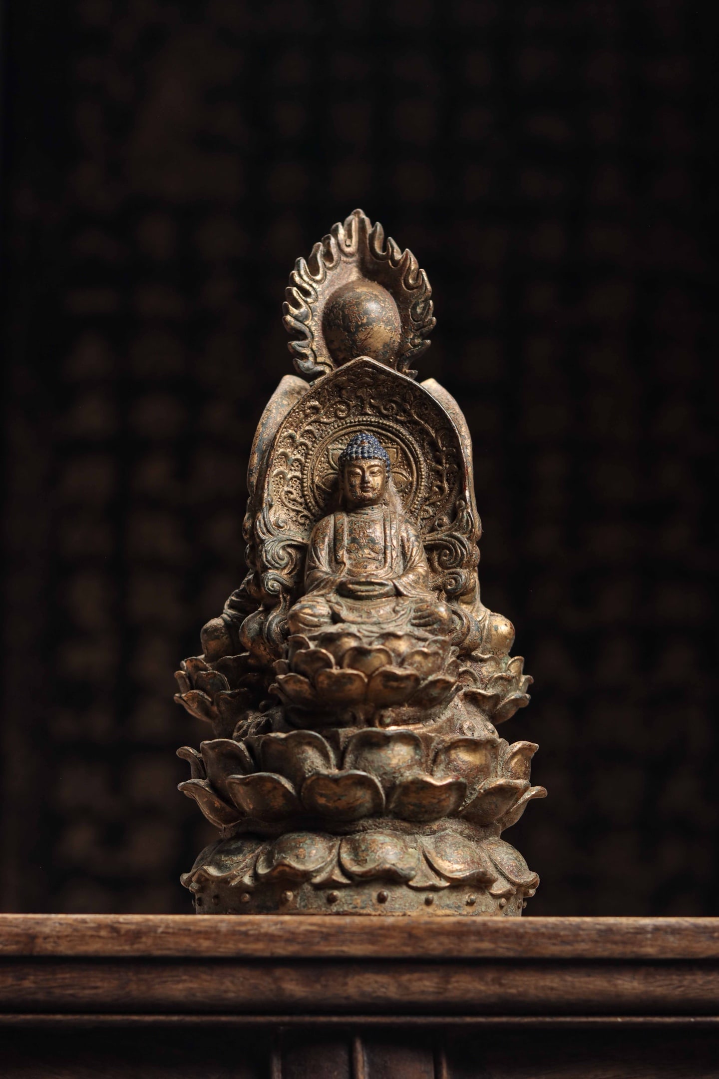 Bronze gilded statues of the Three Holy Buddhas from the Qing Dynasty: Height: 23cm, Width: 11.5cm, Weight: 1350g