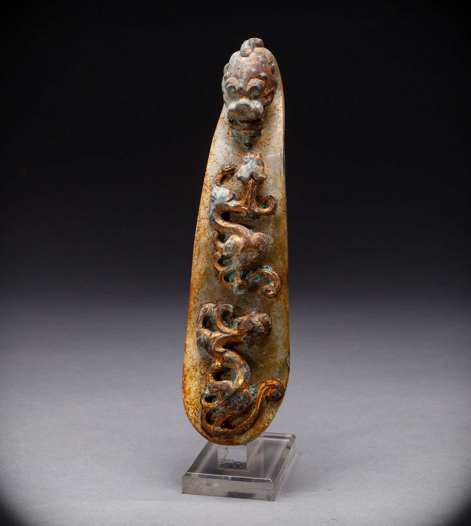 Before the Ming Dynasty, Hotan Jade was inlaid with gilded gold belt buckle (1 of 9)