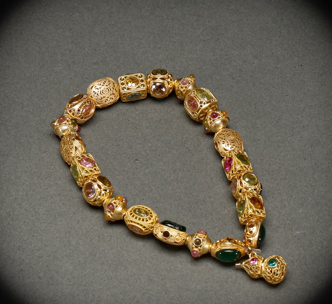 Qing Dynasty Hundred Treasures Gilded Handstring: Diameter: 1cm, Weight: 18g