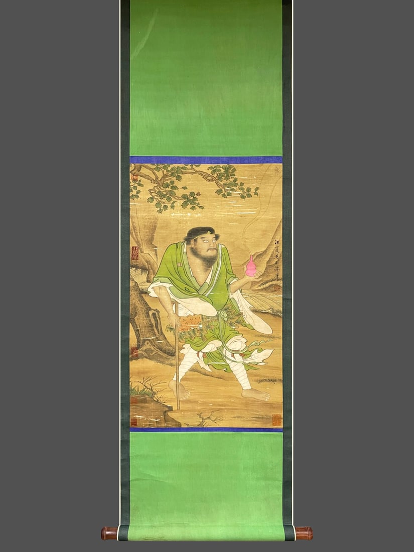 Wu Wei's portrait on silk vertical axis: Height: 75cm, Width: 43cm,