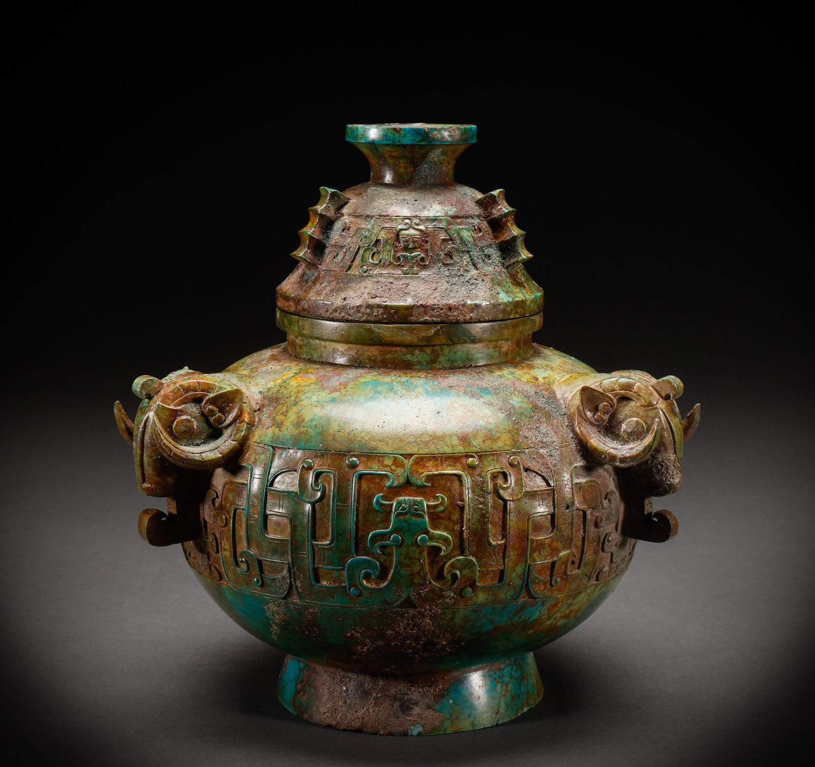 Before the Ming Dynasty, turquoise three goat lid jar (1 of 10)
