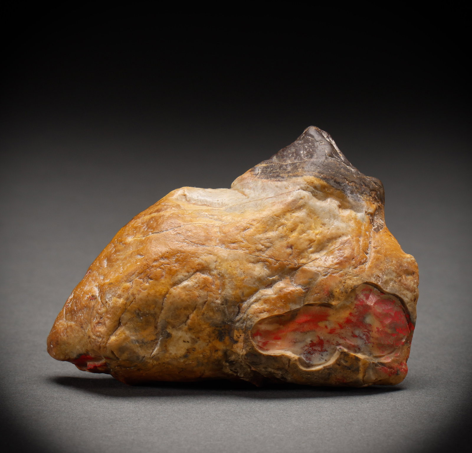 Qing Dynasty Shoushan Chicken Blood Stone Original Stone (1 of 8)