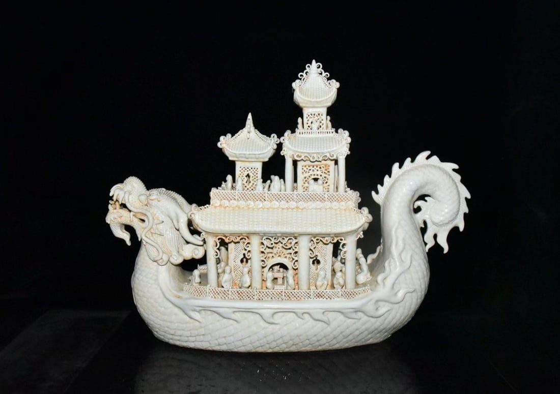 Song Dynasty Shadow Glazed Figures Riding Boats: Length: 58cm, Width: 19cm, Height: 45.5cm,