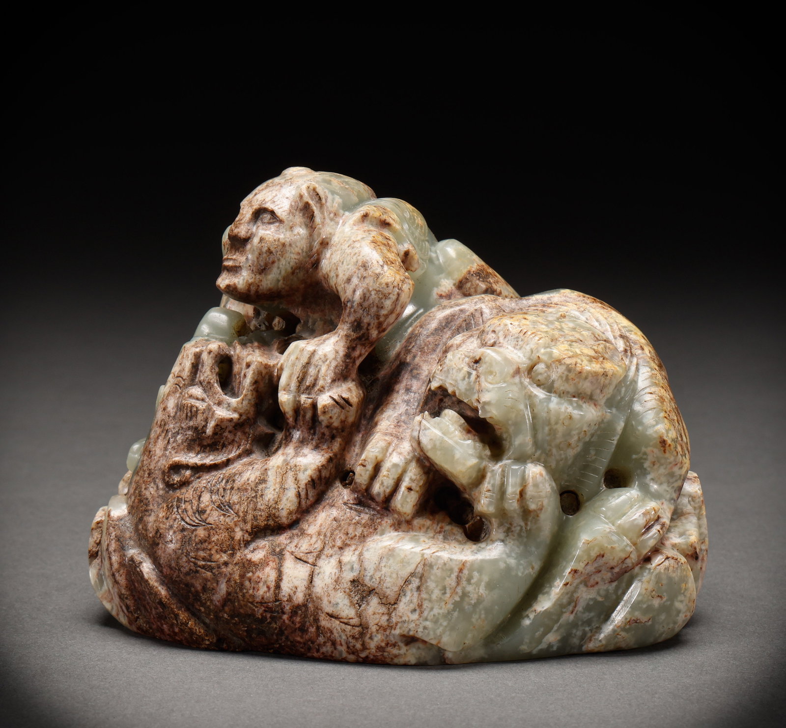 He Tian Yu Beast before the Ming Dynasty: Height: 10cm, Width: 12cm, Weight: 1426g