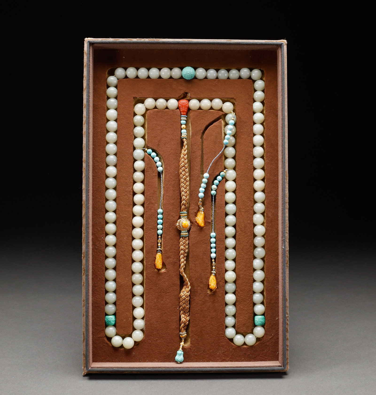A set of Hotan Jade Chaozhu in the Qing Dynasty (1 of 10)