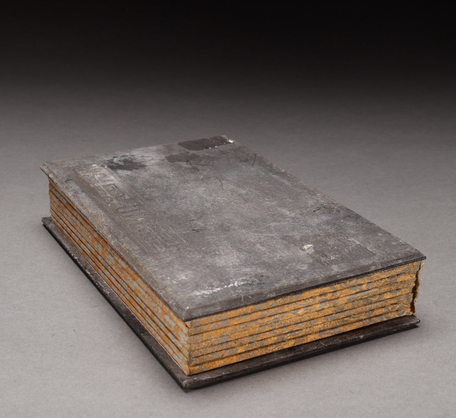 A stone scripture book from the Qing Dynasty or before: Height: 23cm, Width: 15cm, Weight: 1668g