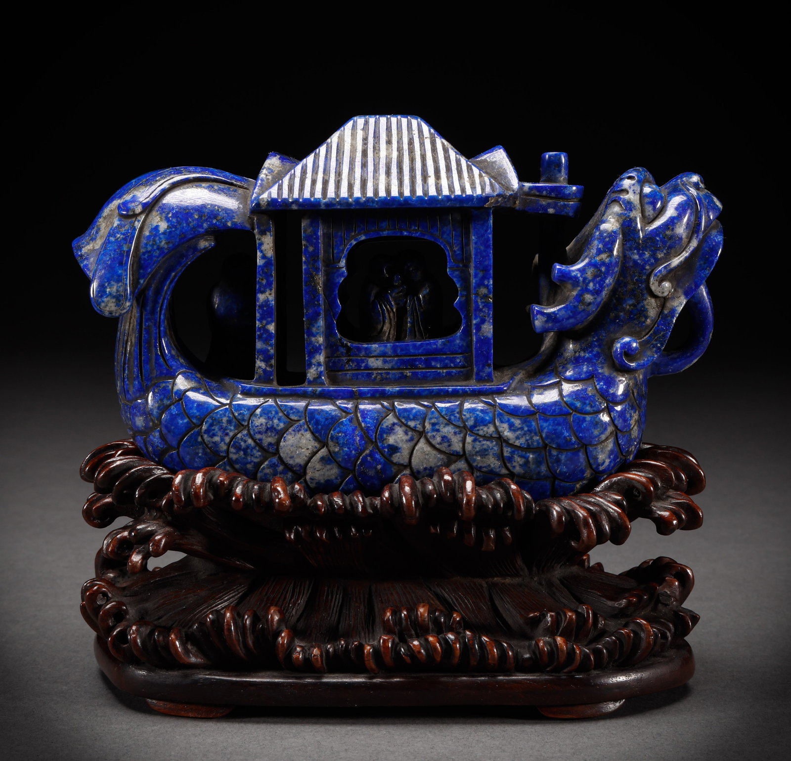 Qing Dynasty lapis lazuli Loong Boat: Height: 15cm, Width: 16cm, Weight: 1231g