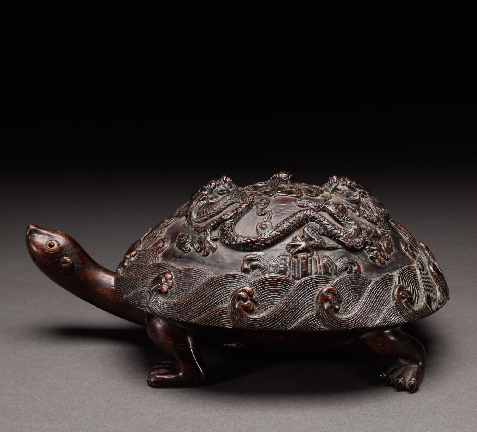 Qing Dynasty agarwood dragon turtle lid box (1 of 9)