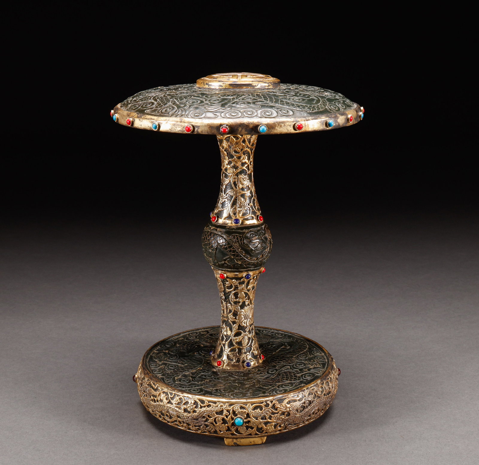 Qing Dynasty jade inlaid copper gilded hat tripod (1 of 12)