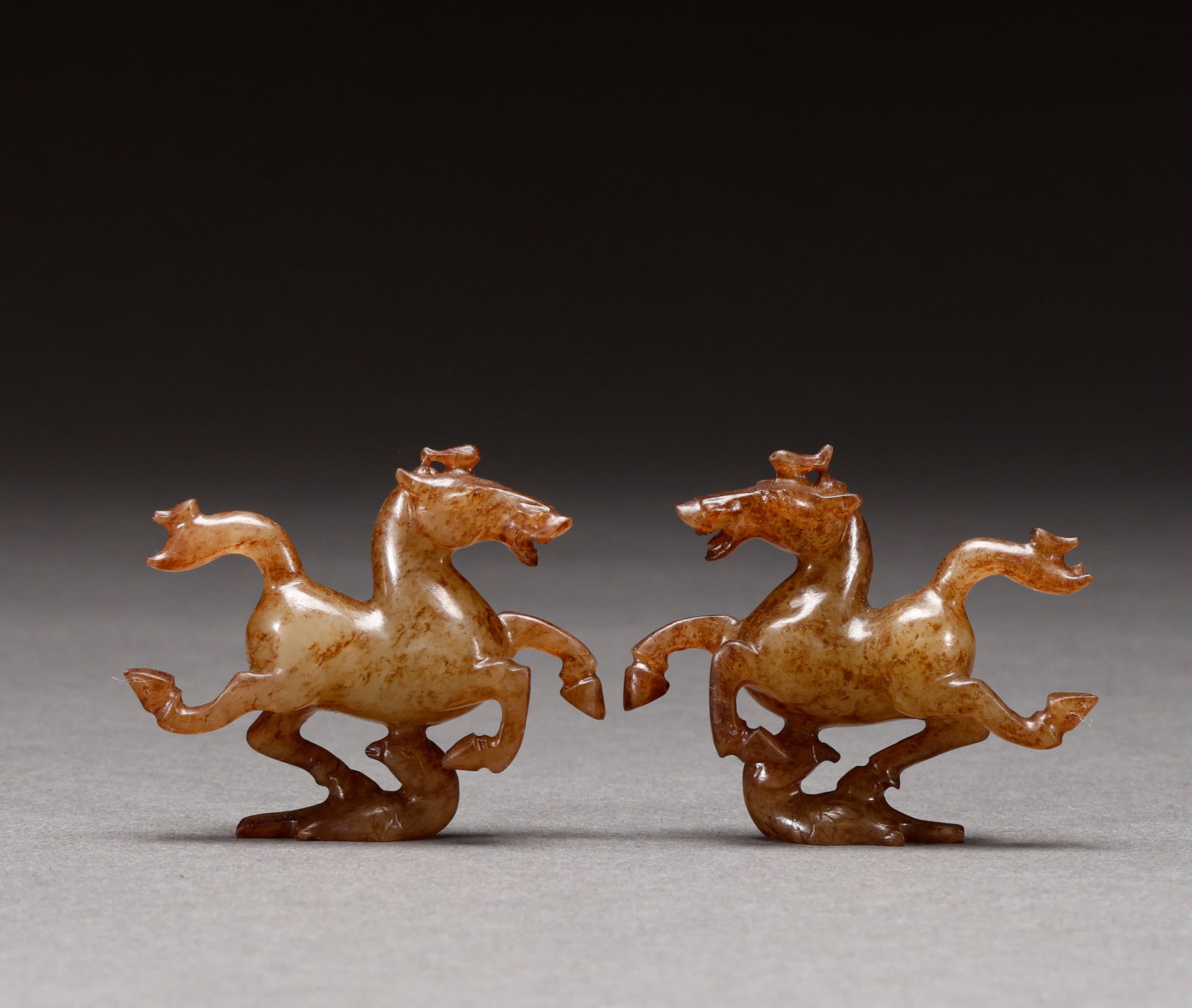 Before the Ming Dynasty, I paired with Tian Yuma: Height: 4.5cm, width: 5.3cm, weight: 34g