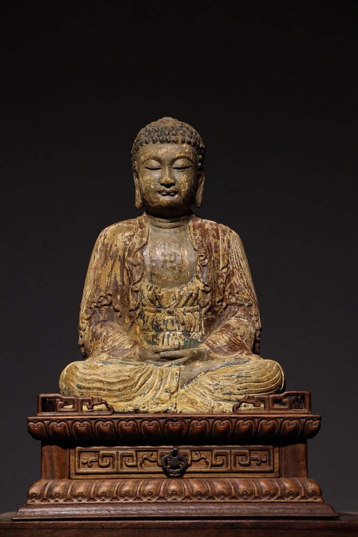 Wooden painted statue of Shakyamuni Buddha before the Ming Dynasty (1 of 9)