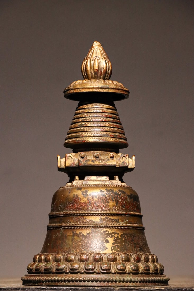 Copper gilded artifacts from the Qing Dynasty (1 of 9)