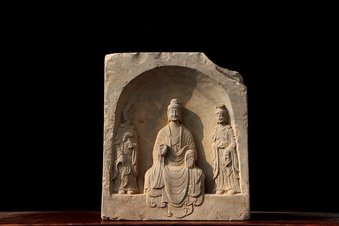 Qing Dynasty stone Buddha statue niche (three statues) (1 of 7)