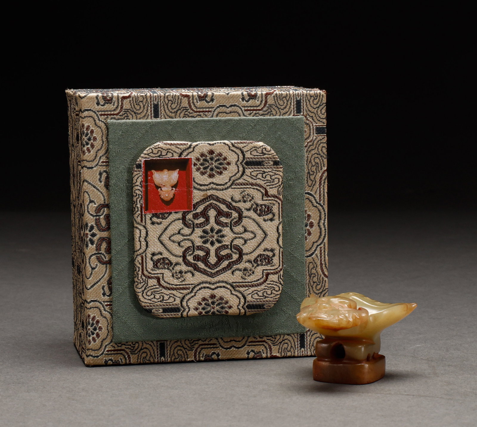 He Tian Yuying before the Ming Dynasty: Pre-Ming Hetian Jade Eagle. Perfectly formed and full of distinctive charm, the piece stands 3 cm tall, is 5.5 cm wide, and weighs 65 g. Fine-grained and thickly patinated, complete in form and spirit