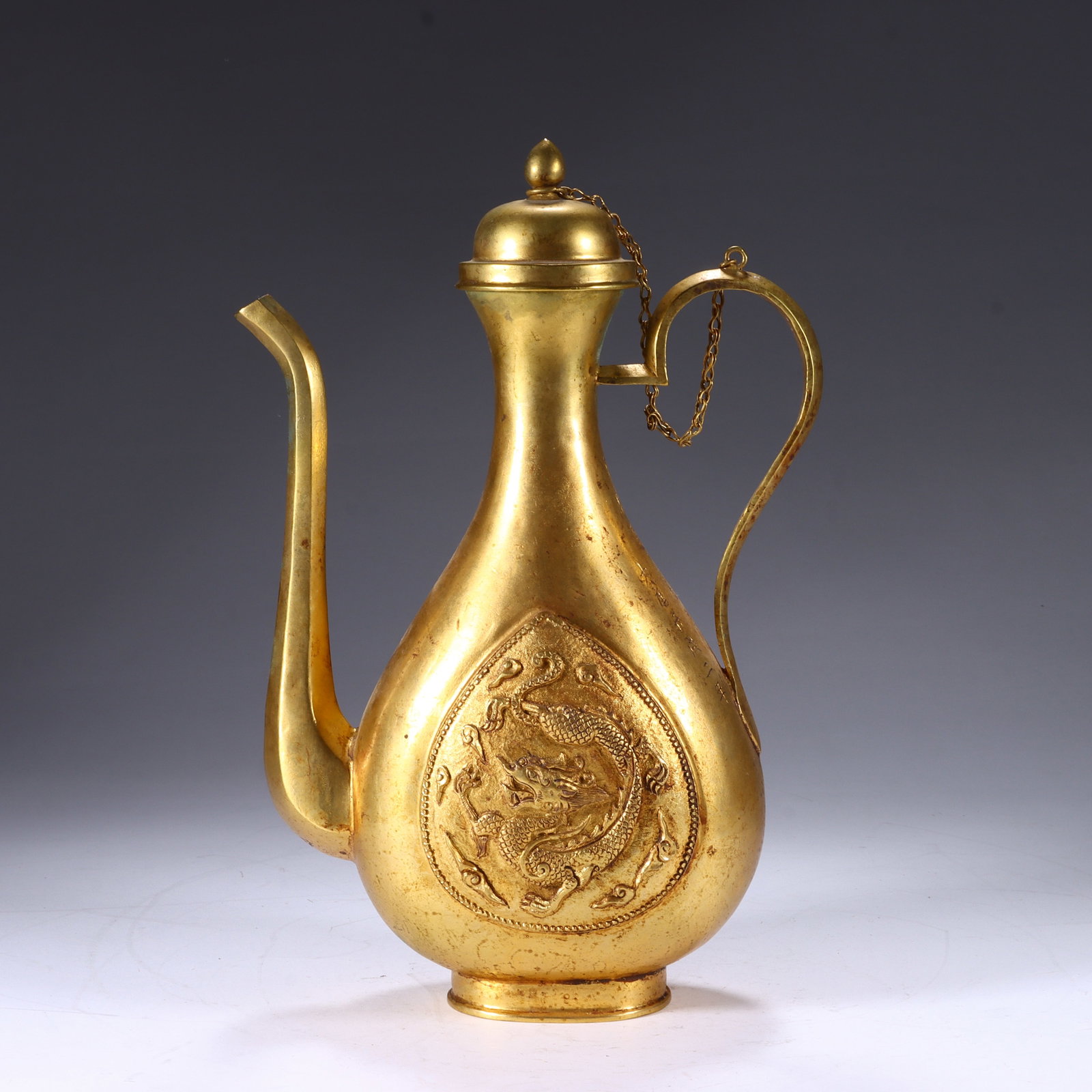 A set of copper gilded teapots from the Qing Dynasty (1 of 9)