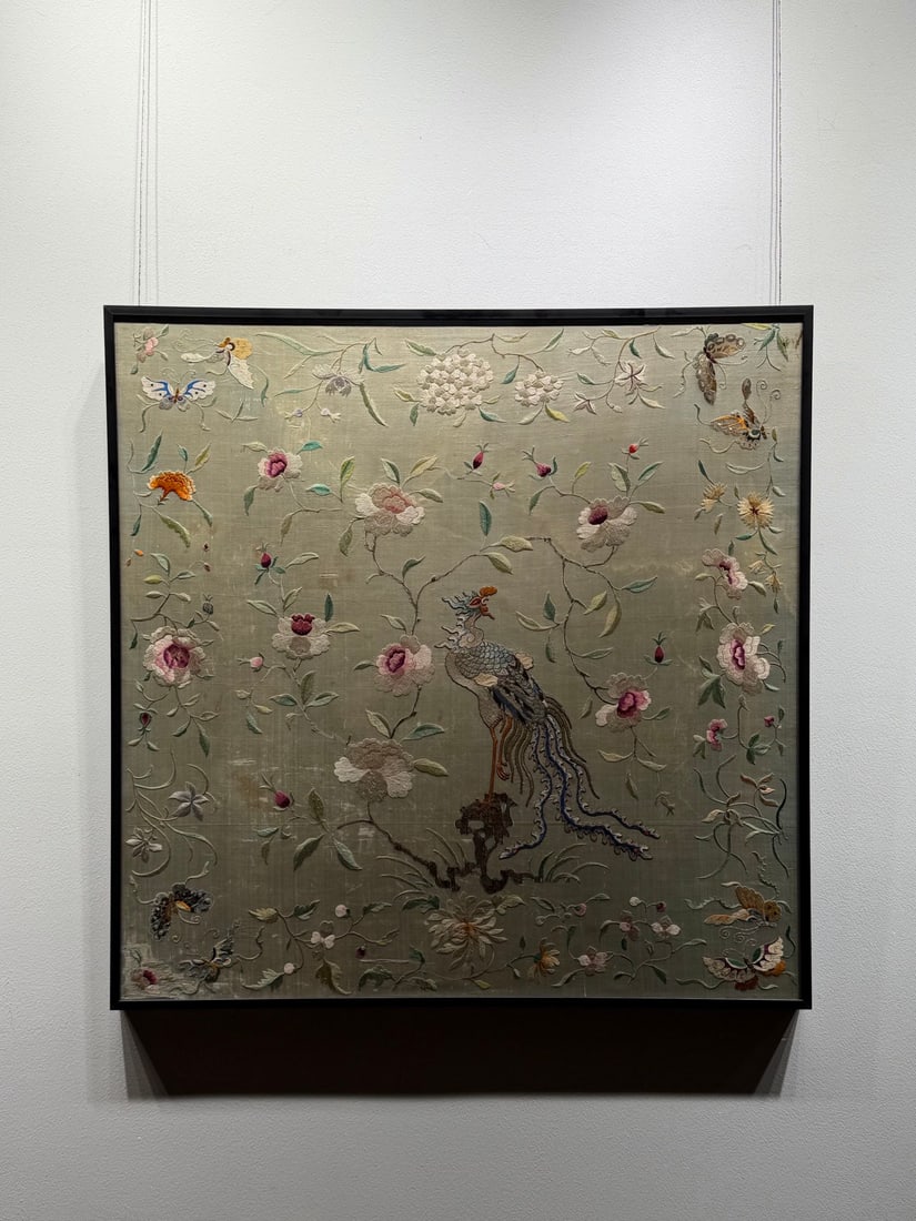 Embroidery of Phoenix Flowers in Qing Dynasty (1 of 8)