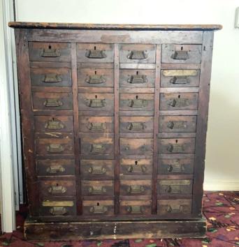 32 Drawer Apothecary or Hardware Chest (1 of 10)