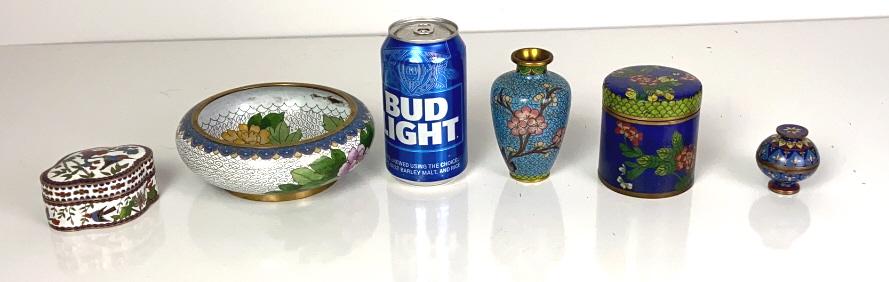 A Group of 5 Cloissonne Pieces including 3 lidded containers. Tallest is 4" tall. (1 of 10)