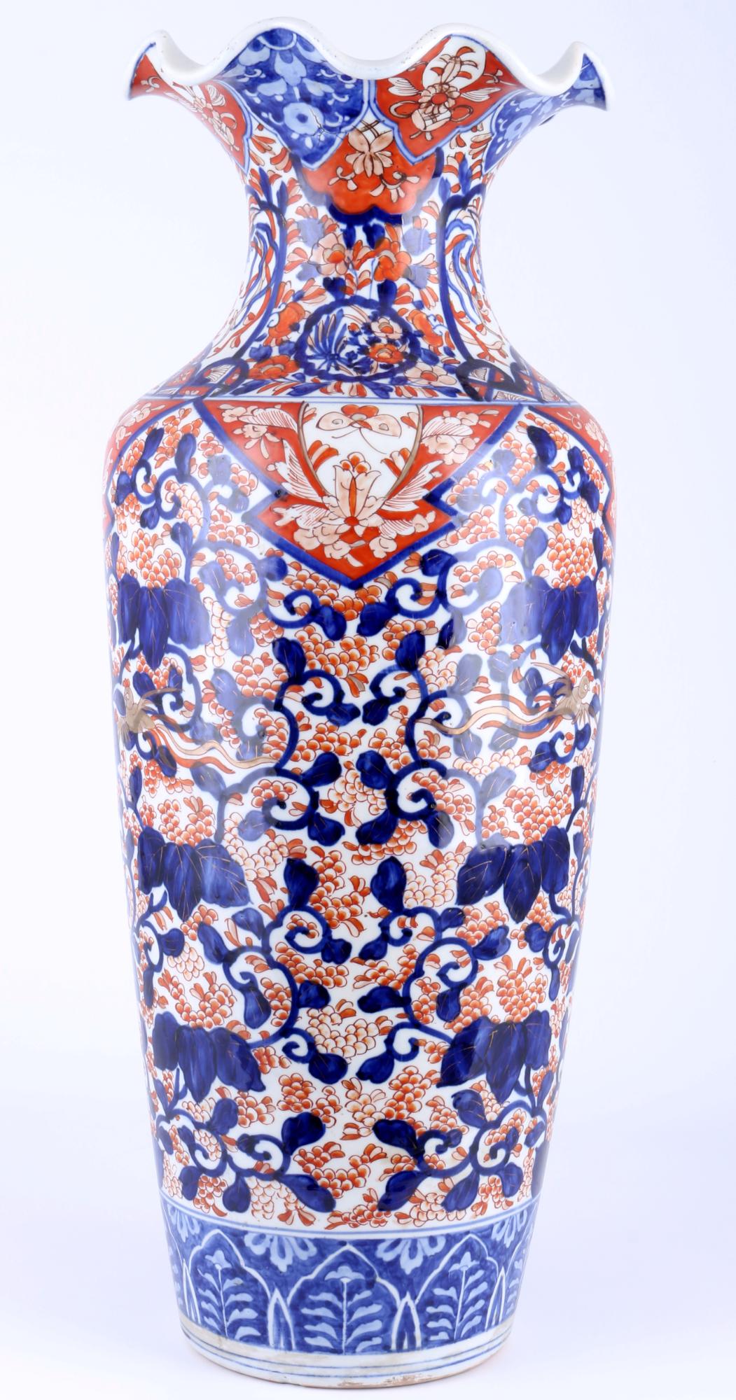 Japan Imari large floor vase eiji-Dynasty, groÃŸe Bodenvase,: porcelain, Japan Meiji Dynasty 1868-1912, unmarked, floral painting in royal blue and red tones, H 62 cm x D 24 cm