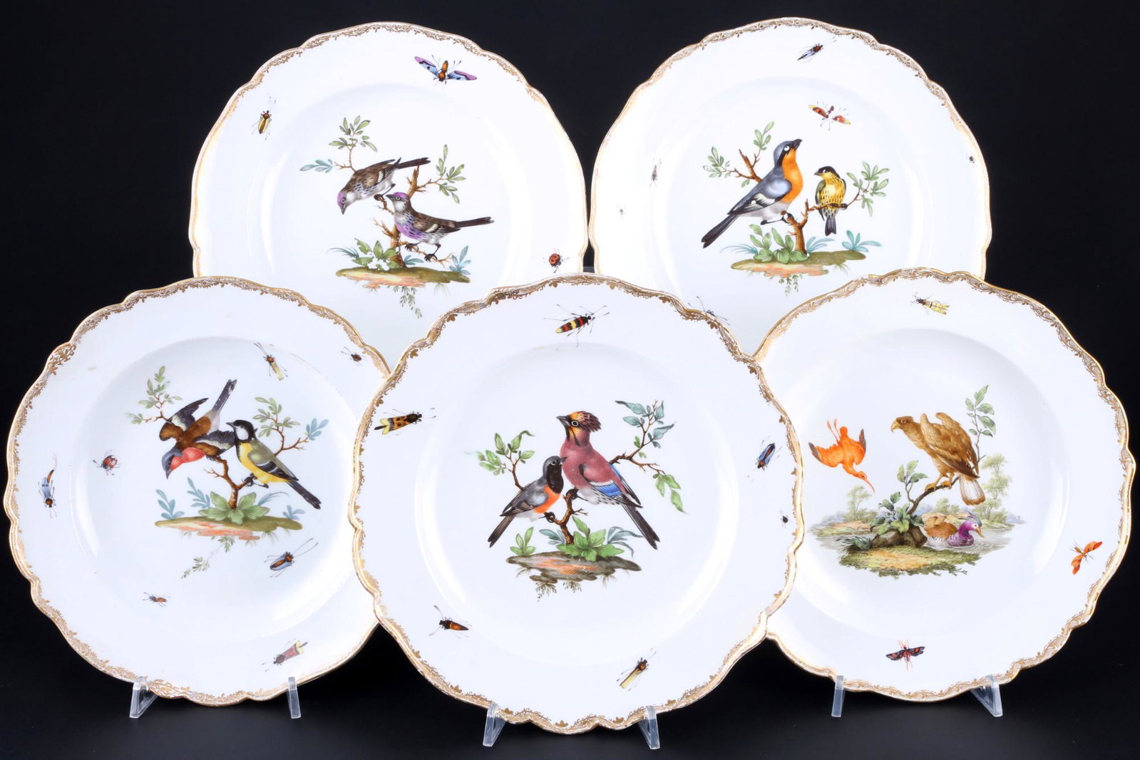Meissen Marcolini Birds 5 dinner plates, Marcolini 1774-1815, Speiseteller 18. Jahrhundert,: porcelain, blue sword mark Marcolini 1774-1815, dÃ©cor birds with insects and fine gold decoration, 5x D 23 - 24.5 cm, gold abrasion, improvements on four plate rims, heavy abrasion on one plate