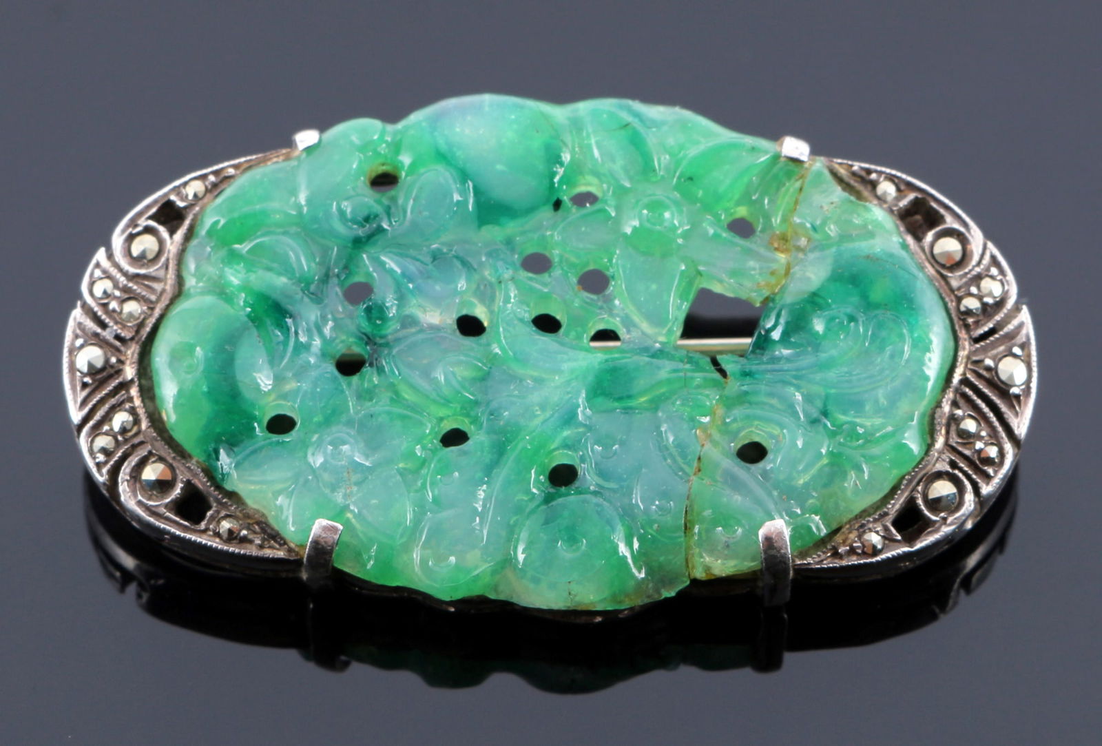 China jade brooch, early 20th century, Jade Brosche (1 of 4)