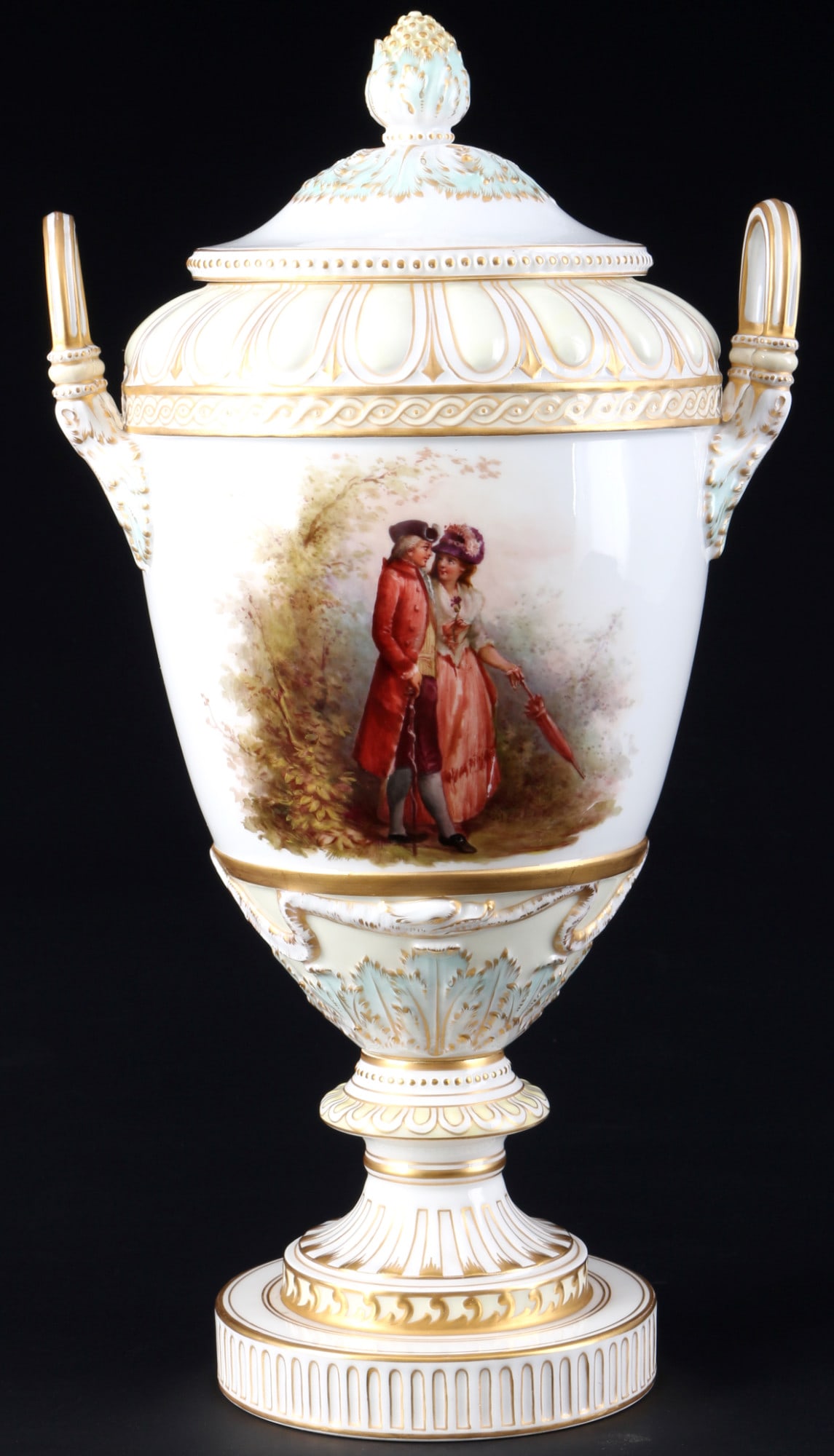 KPM Berlin large Weimar vase with figural scenery,: porcelain, Royal Porcelain Manufactory Berlin, blue sceptre mark with red imperial orb, design from 1785 for the Duchess of Weimar Anna Amalia of Brunswick-Wolfenbüttel, executed around 1901-1911 (ye