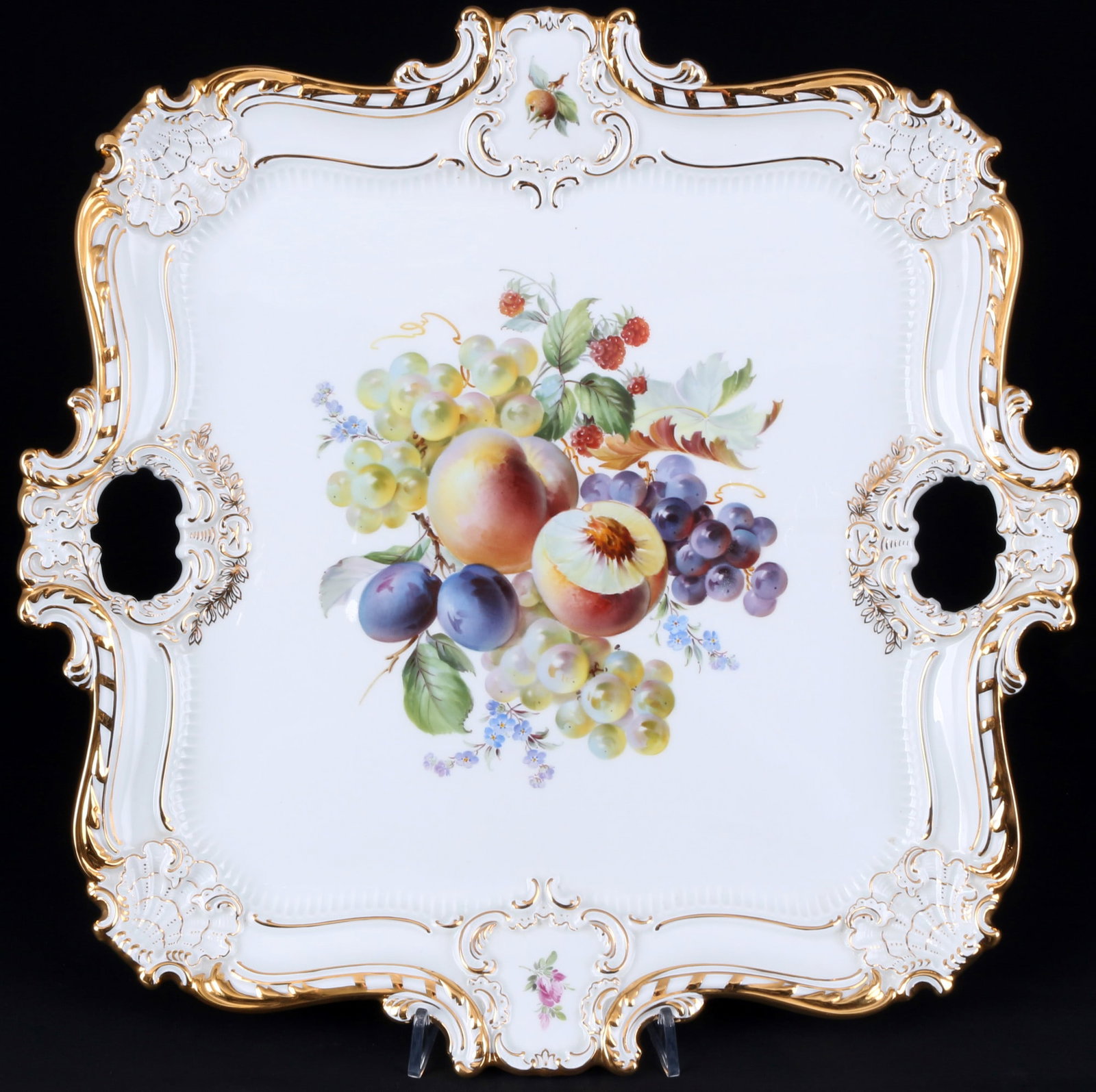 Meissen Bouquet of Fruits large splendor tray 1st choice - Centennial Collection,: porcelain, blue sword mark 1st choice, with special signet in gold - collection of the century from 1999 (three intertwined 9s and number 1), limited edition 19/19, decor Bouquet of Fruits, decor no.