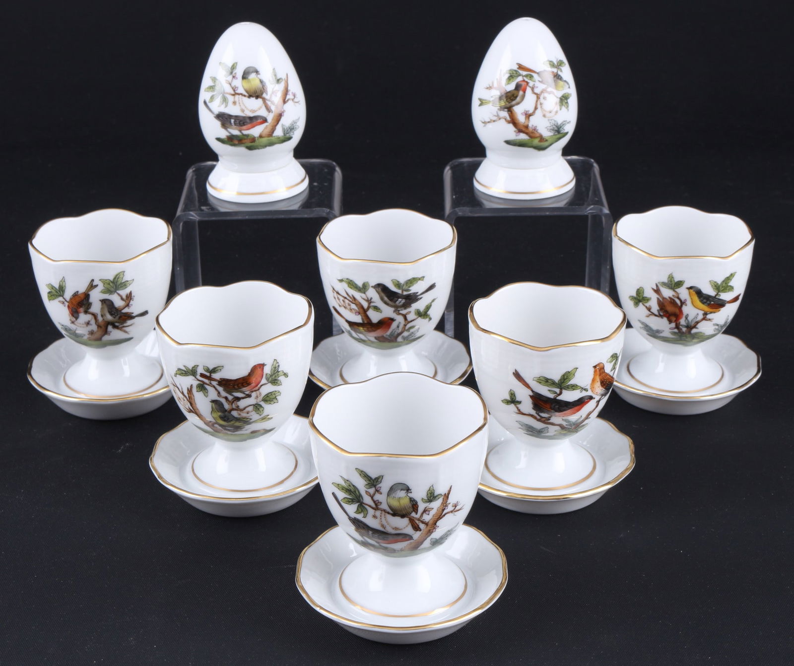 Herend Rothschild 6 egg cups with salt and pepper casters,: 8-piece porcelain, Hungary 20th century, blue company mark, decor RO Rothschild, 6x egg cups #265 H 5.5 cm x D 5.5 cm, 2x salt and pepper casters #250/260 H 6 cm