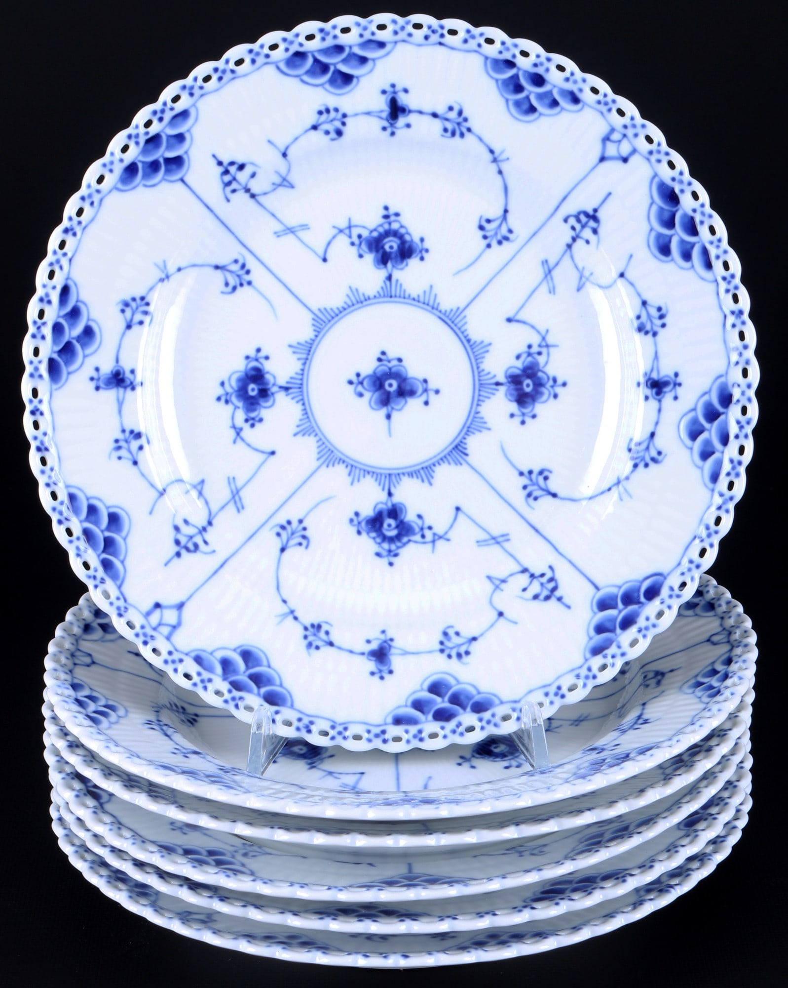 Royal Copenhagen Musselmalet Full Lace 6 dinner plates 1085 1st choice,: porcelain, Denmark, green company mark and blue waves, decor Musselmalet Full Lace, model no. 1085, 6x D 23 cm