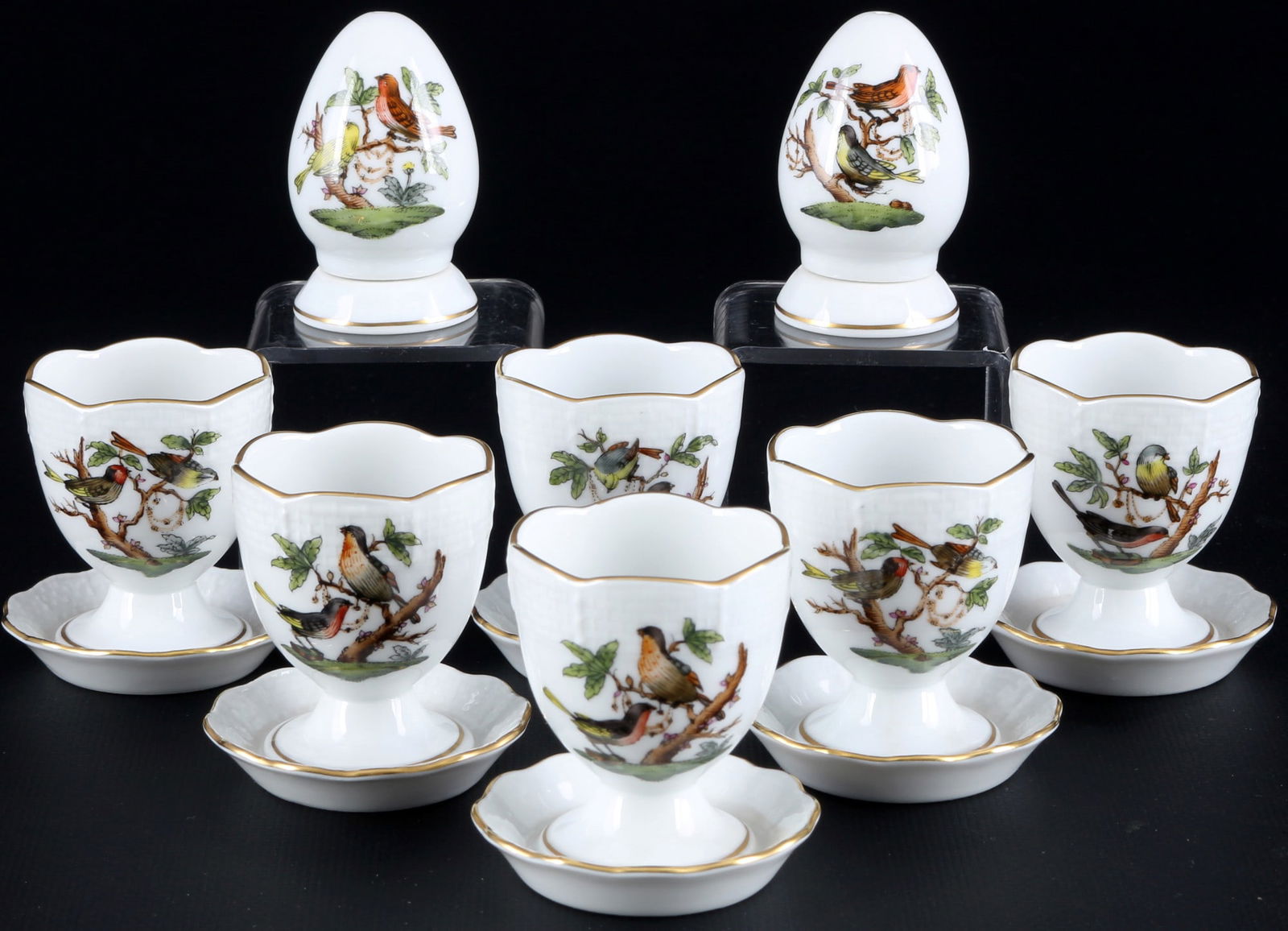 Herend Rothschild 6 egg cups with salt / pepper casters,: 8-piece porcelain, Hungary 20th century, blue company mark, decor RO Rothschild, 6x egg cups #265 H 6 cm x D 5.5 cm, 2x casters #260 H 6 cm