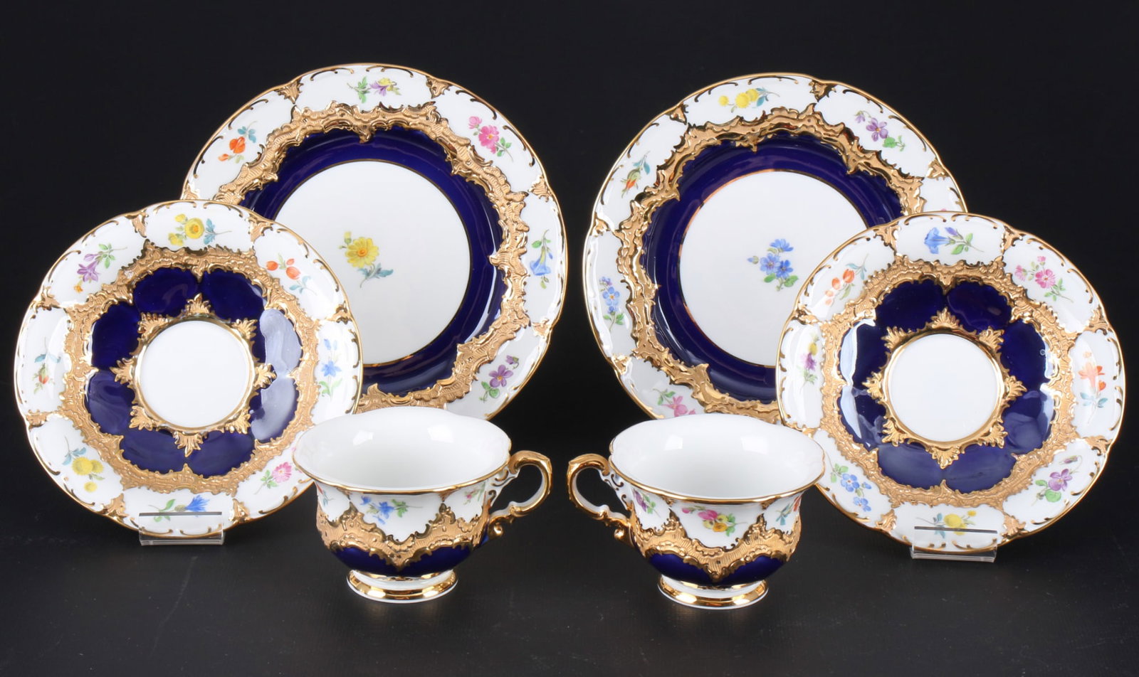 Meissen B-Form Strewn Flowers royal blue 2 mocha place settings, (1 of 4)