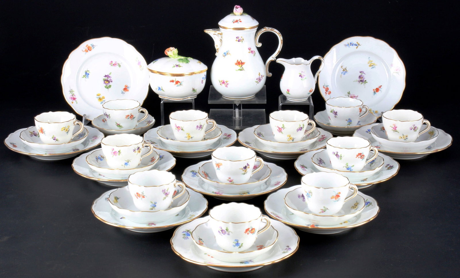 Meissen Strewn Flowers mocha service for 12 persons 1st choice - knob mark, (1 of 7)