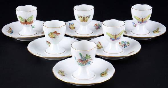 Herend Queen Victoria 6 egg cups,: porcelain, Hungary, 20th century, blue company mark, decor VBO Queen Victoria avec Bord en Or, model no. 264, 6x H 6.5 cm x D 11 cm