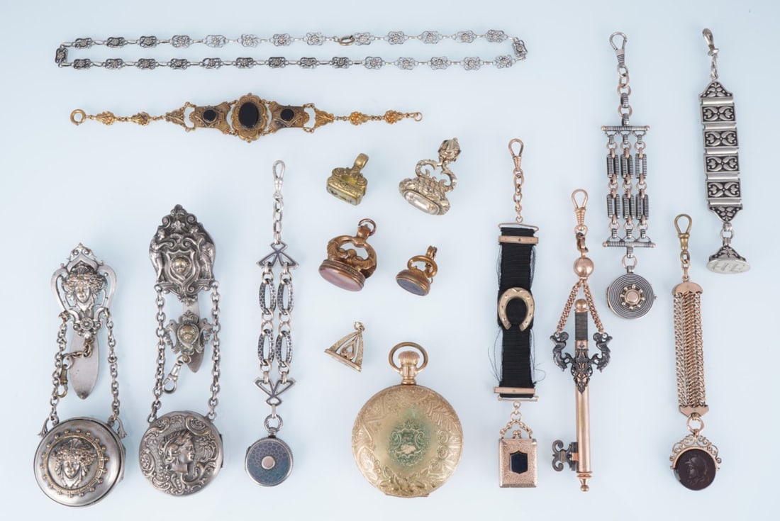 Watch jewelry - extensive collection of watch chains, signet pendants & chatelaines,: 19th/early 20th century, silver-plated and other metals, diverse collection of historical watch chain pendants, chatelaines, seals, pocket watch (H 70 mm x D 52 mm), signet rings and fob pendants, som