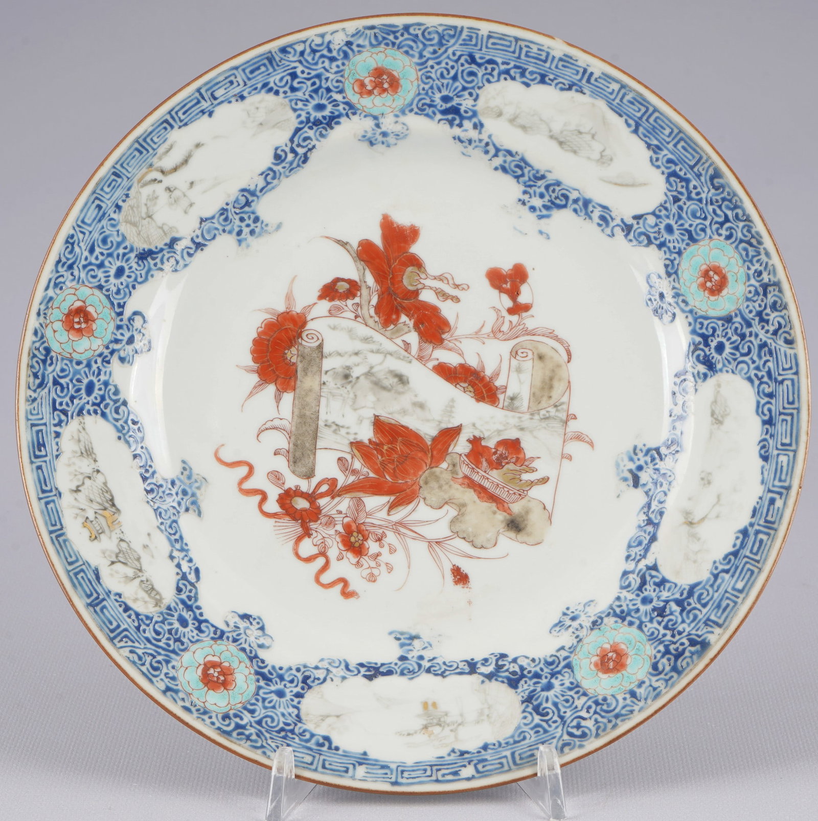 Fine plate with floral motif, China Yongzheng period, (1 of 7)