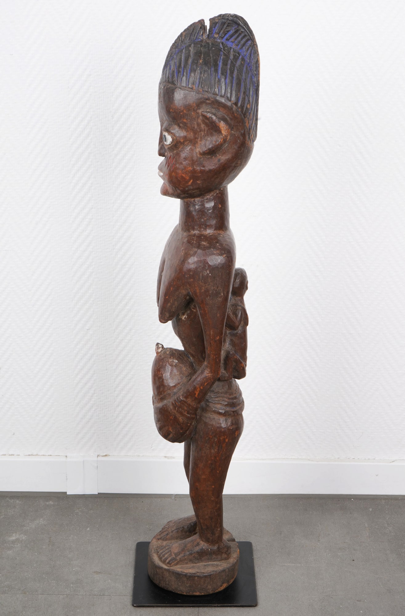 Large maternity figure, - 2