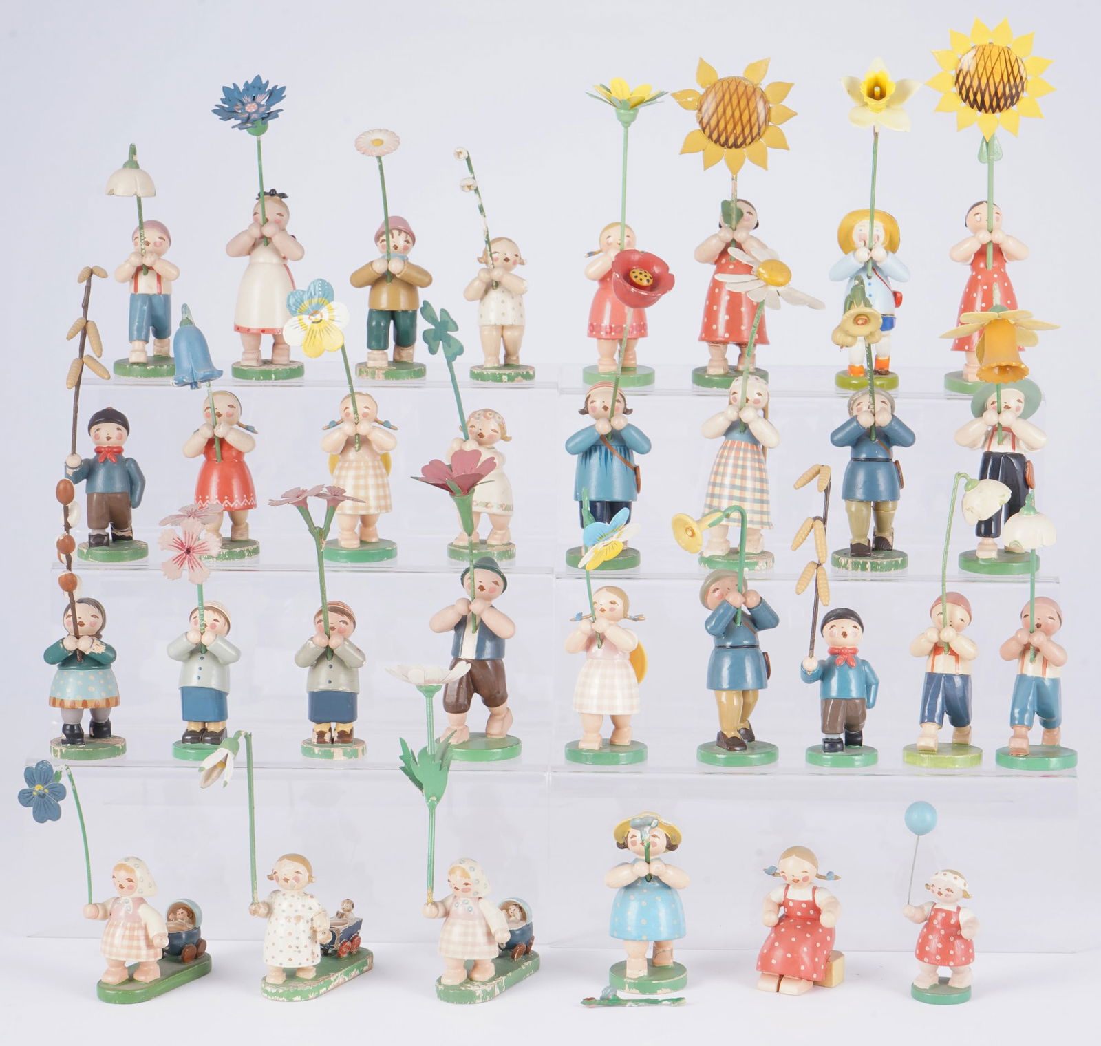 Erzgebirge / Wendt & Kühn 31 flower children, (1 of 9)